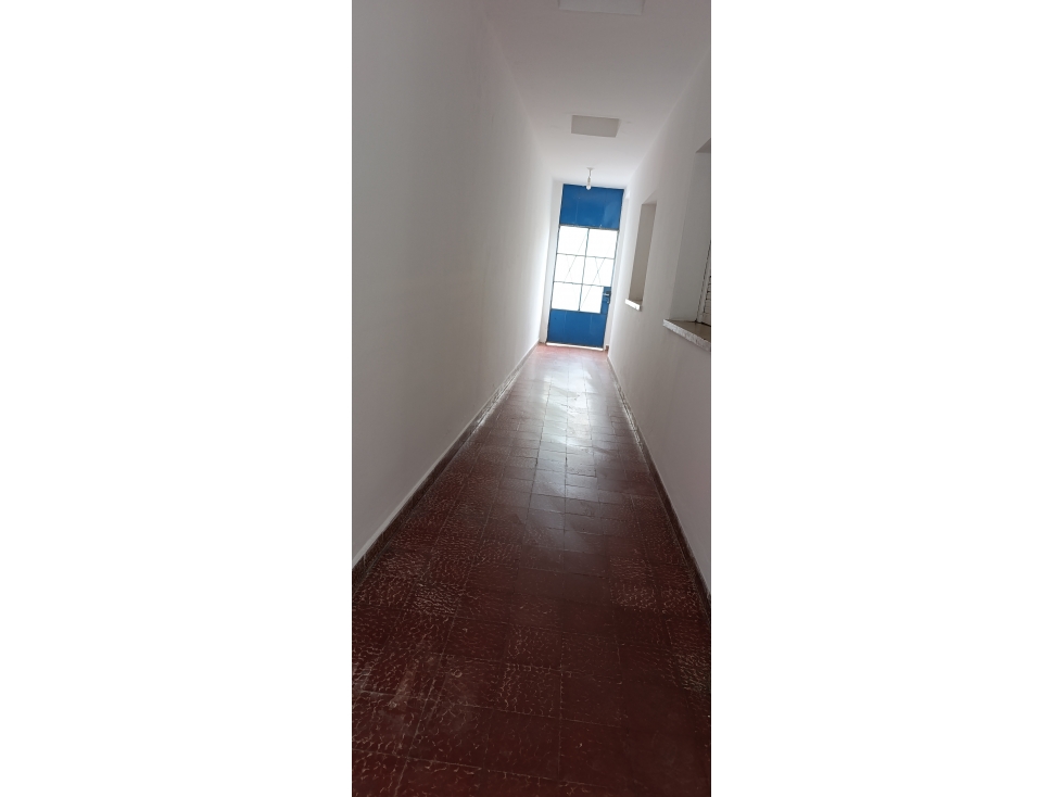 CASA EN VENTA, BARRIO CENTRO - 5