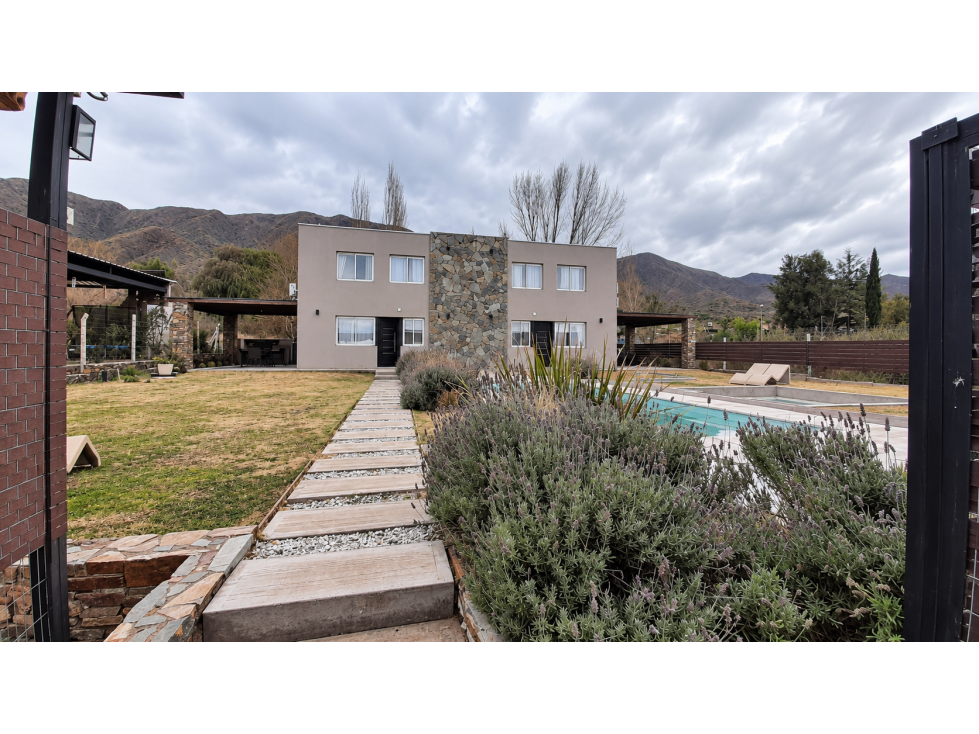 Complejo Turístico + Local Comercial | 2 Dúplex Amoblados | Ruta 82