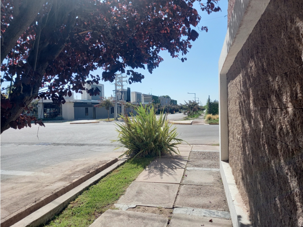Casa esquina ubicadisima a metros TERRA MALVA en Luján de Cuyo — foto 5