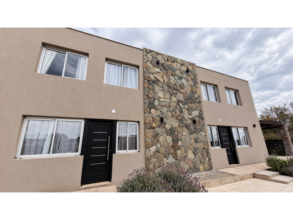 Complejo Turístico + Local Comercial | 2 Dúplex Amoblados | Ruta 82 — foto 2