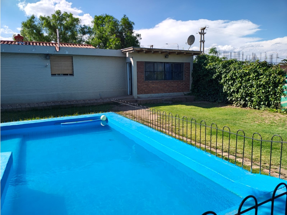 CASA + SALÓN COMERCIAL EN VENTA EN CHACRAS DE CORIA - 3