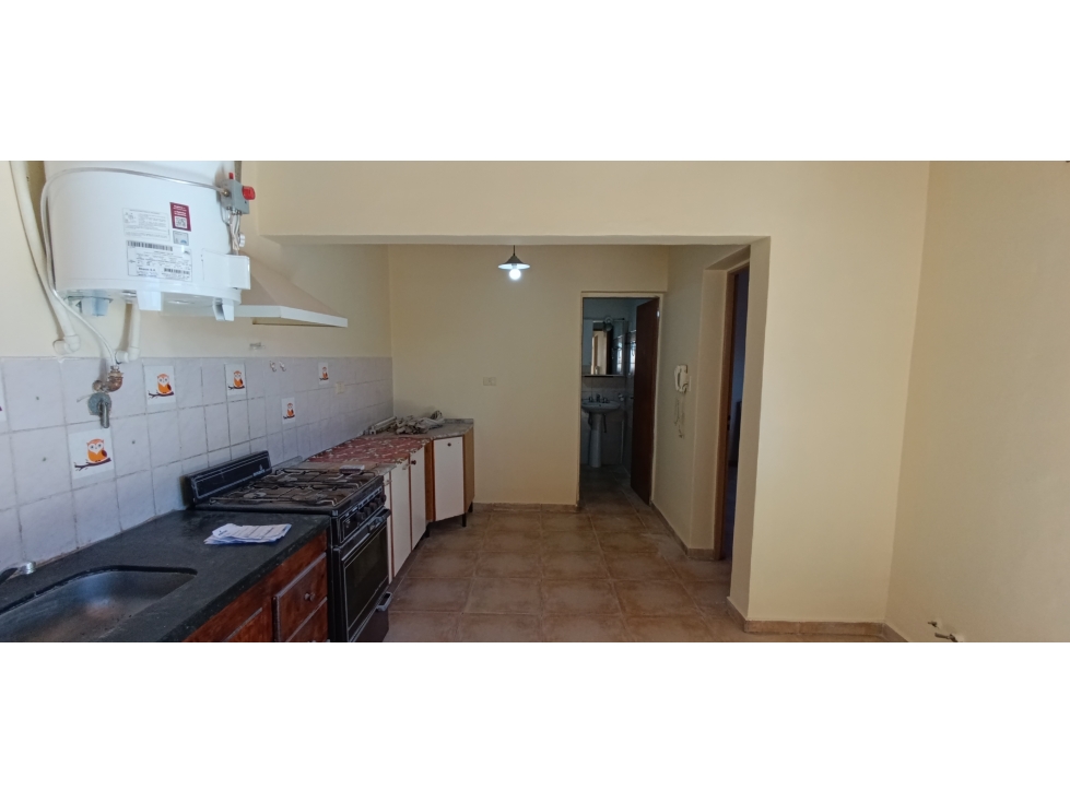Depósito / Casa en Alquiler 269 m² Dorrego, Guaymallén - 3
