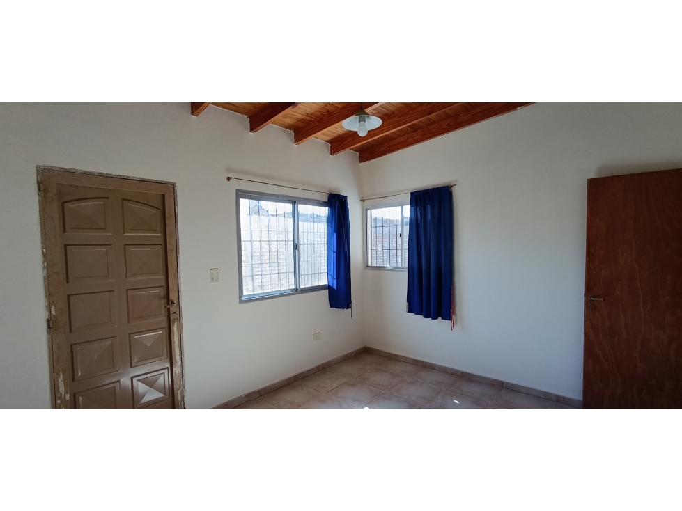 Depósito / Casa en Alquiler 269 m² Dorrego, Guaymallén - 5