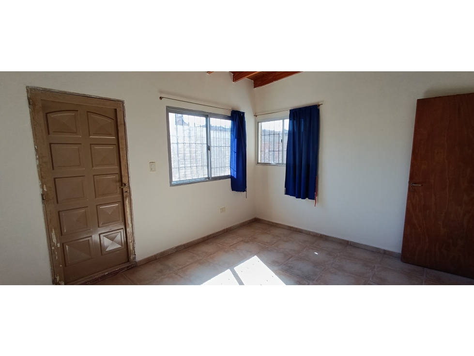 Depósito / Casa en Alquiler 269 m² Dorrego, Guaymallén - 6
