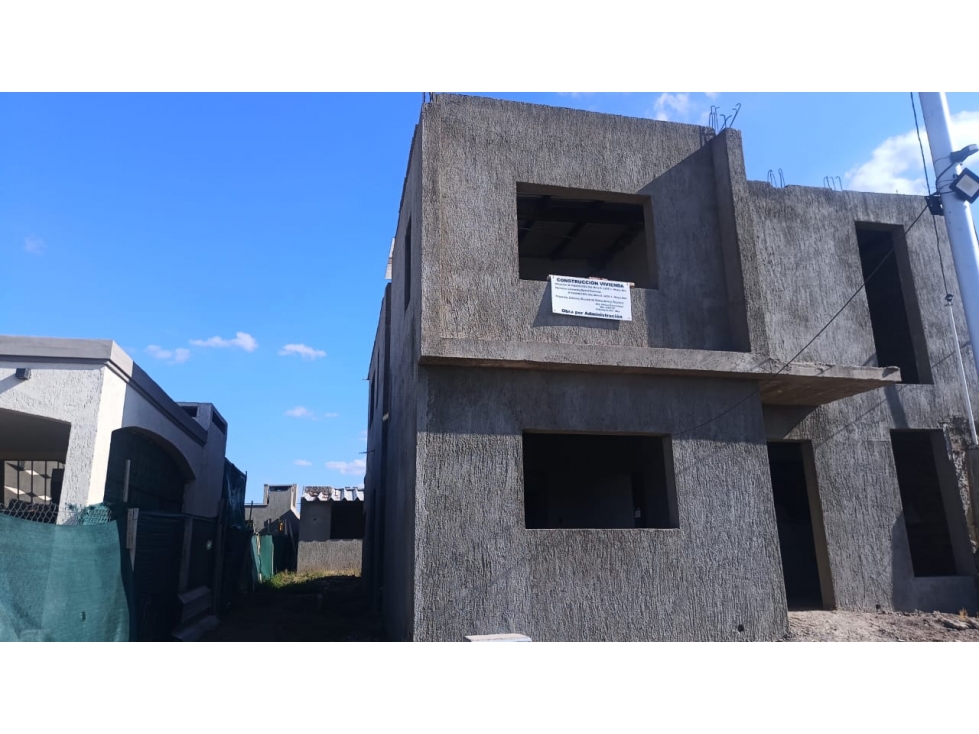 CASA EN CONSTRUCCIÓN EN VENTA - PINAR DEL SOL V - MAIPU - 1