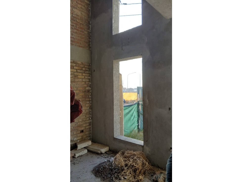 CASA EN CONSTRUCCIÓN EN VENTA - PINAR DEL SOL V - MAIPU - 5