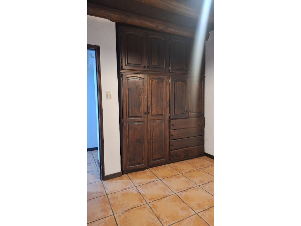 Departamento de 2 dormitorios y cochera en Alquiler - Guaymallen - 6