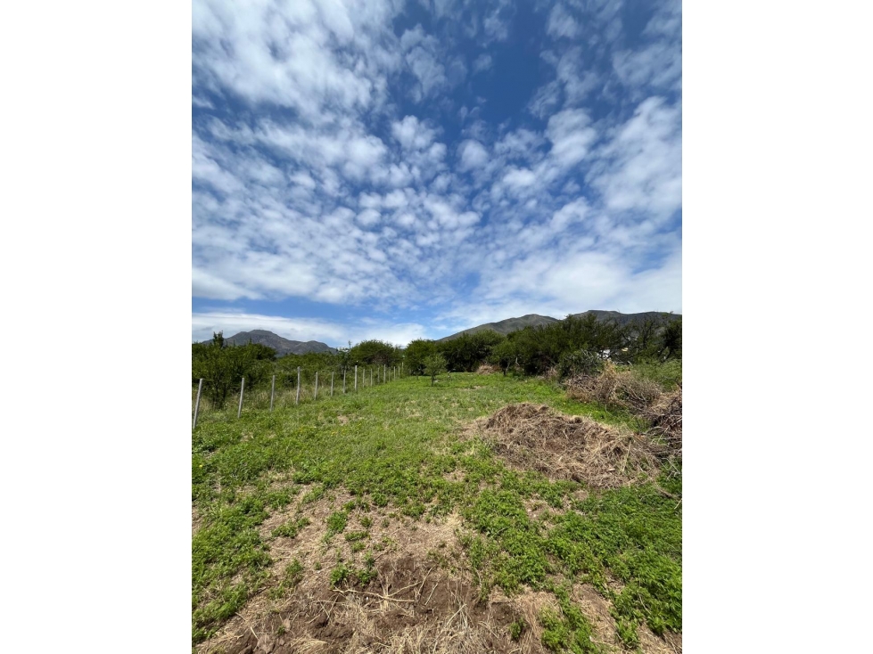 LOTE EN VENTA CAPILLA DEL MONTE BARRIO VALENTI - 4
