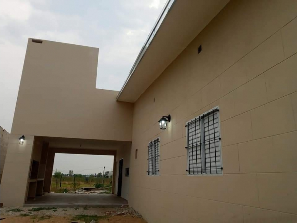 Vendo Casa a estrenar- Barrio Bejarano - 4