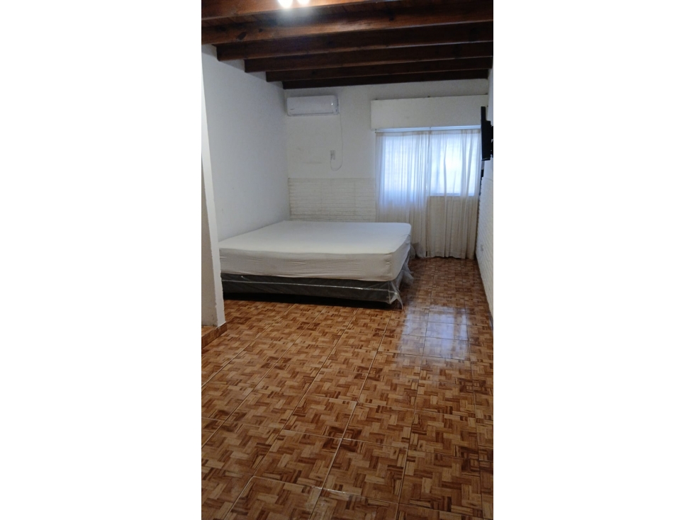 EN VENTA. Hermosa y amplia Propiedad B° Quintana - 6