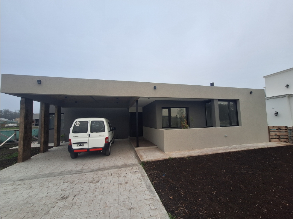 Arenas Chico - Casa a Estrenar 4 ambientes c/ piscina