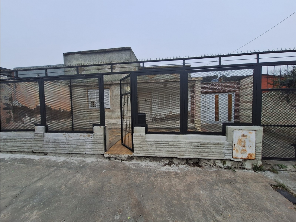 Casa tres ambientes - Amplio Parque - Villa Laza - Tandil - 5