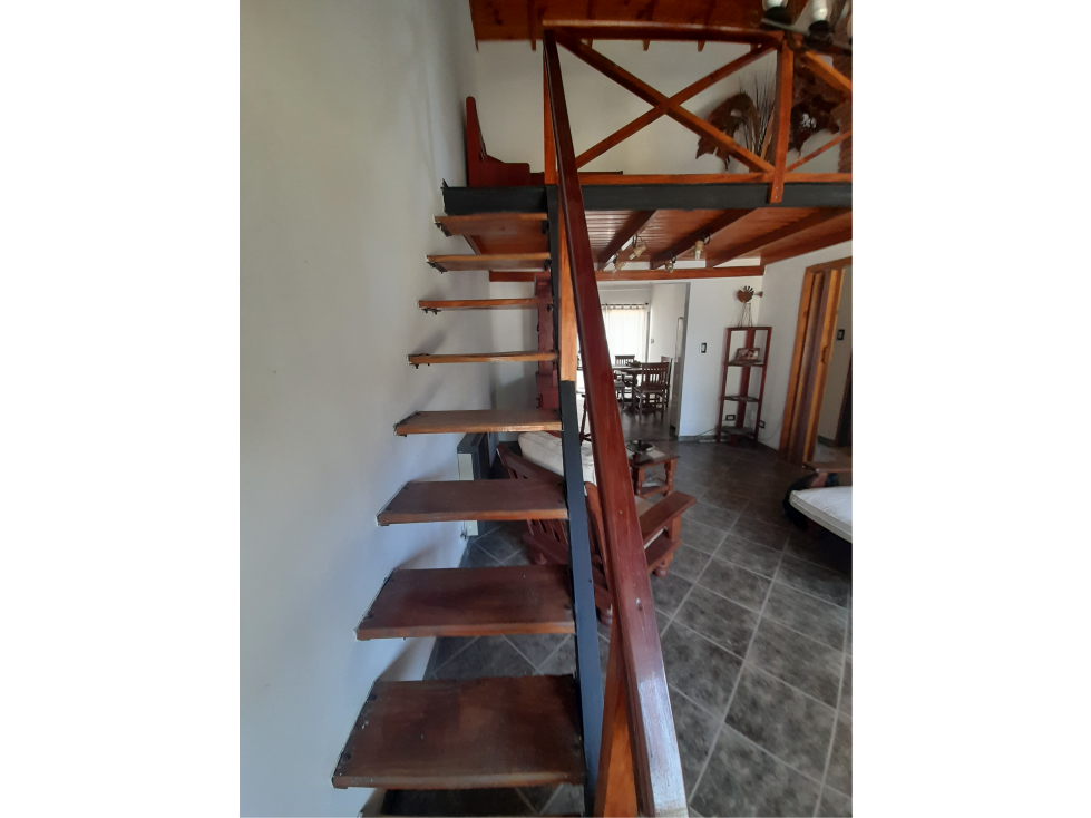 HERMOSO CHALET EN VENTA - ITUZAINGO NORTE. EXCELENTE DISEÑO - 6