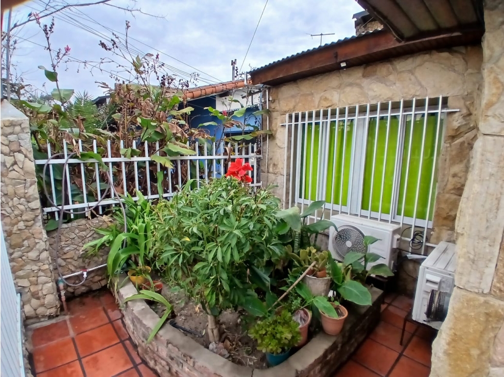 Chalet y departamento en Venta en Ituzaingó. Barrio Aeronáutico - 4