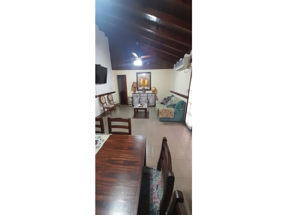HERMOSA CASA AMERICANA EN VENTA. CASTELAR SUR - 5