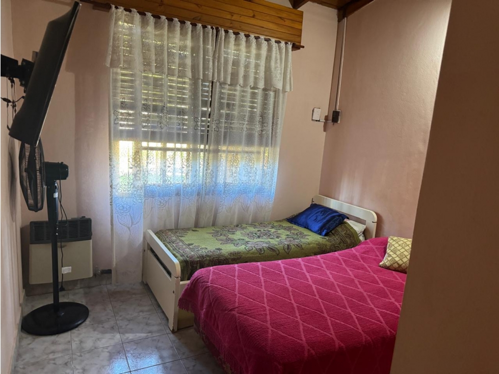 CHALET con MONOAMBIENTE EN VENTA EN ITUZAINGO NORTE — foto 6