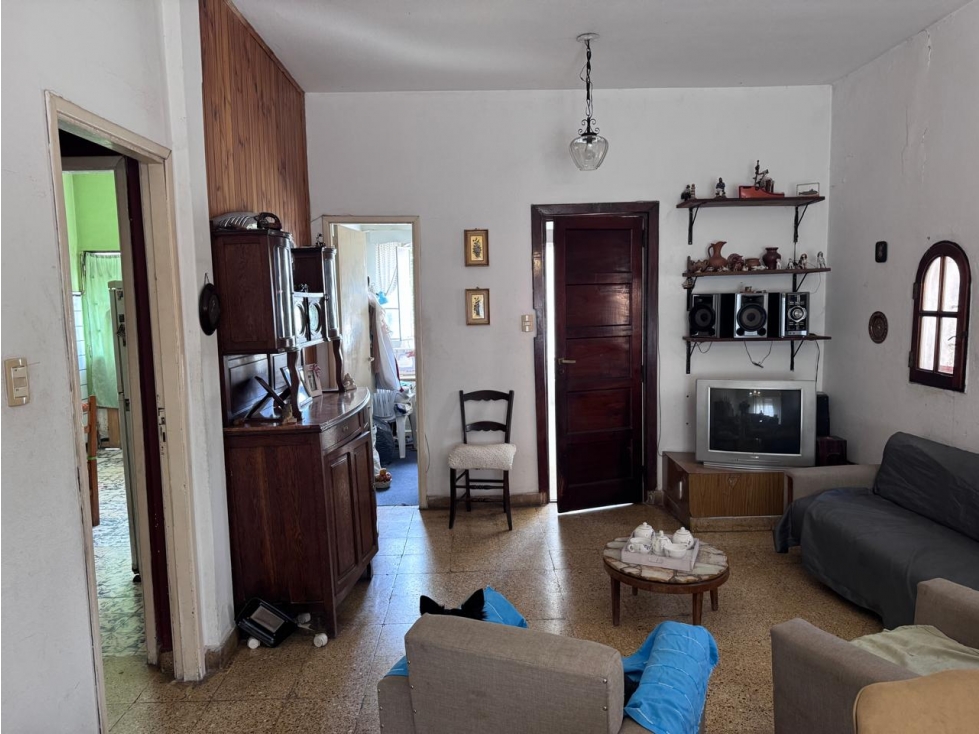 3 LOCALES CON VIVIENDA. ZONA COMERCIAL EN VENTA. ITUZAINGO NORTE - 3