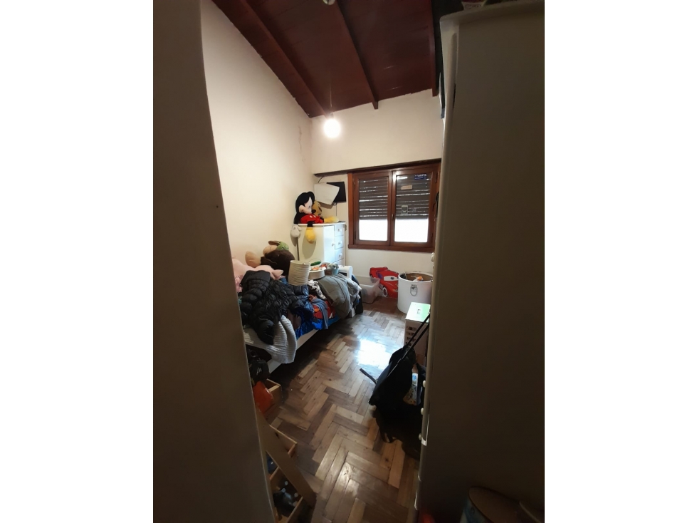 CHALET DOS PLANTAS EN VENTA. BARRIO AERONAUTICO - ITUZAINGO - 6