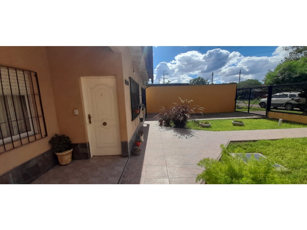 IMPECABLE PROPIEDAD EN VENTA - MERLO NORTE / ITUZAINGO - 3