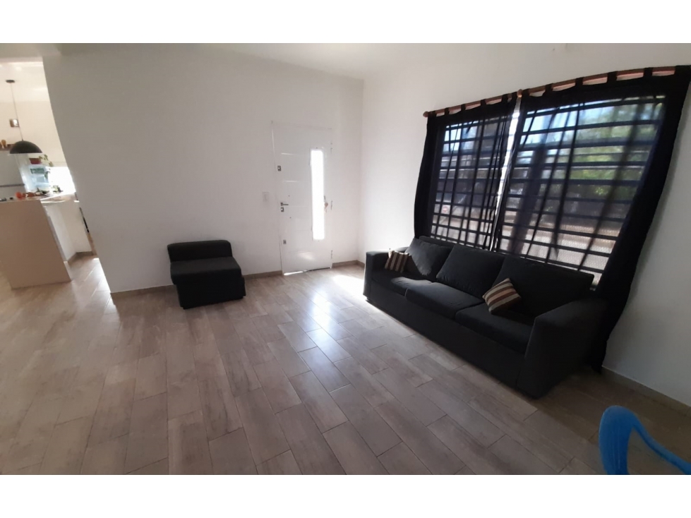 HERMOSA CASA MINIMALISTA EN VENTA. ITUZAINGO NORTE - 5