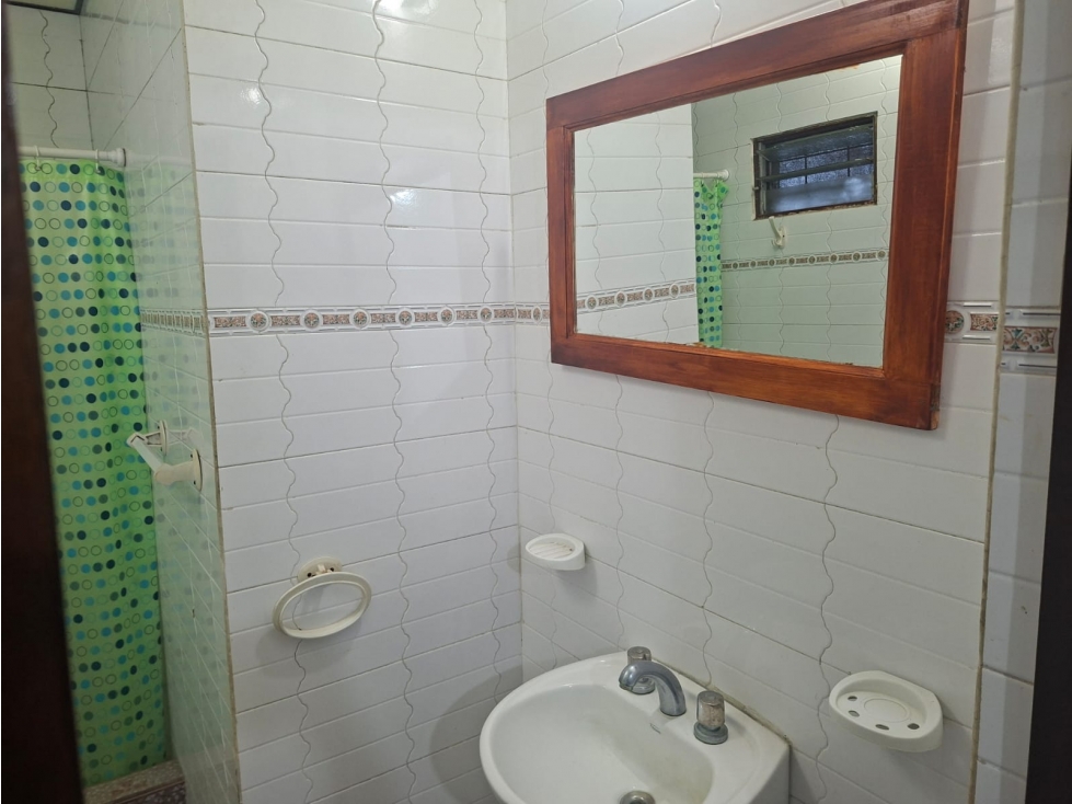 IMPECABLE CASA en PH EN ALQUILER - Ituzaingó Norte. A MTS DE AV. RATTI — foto 4