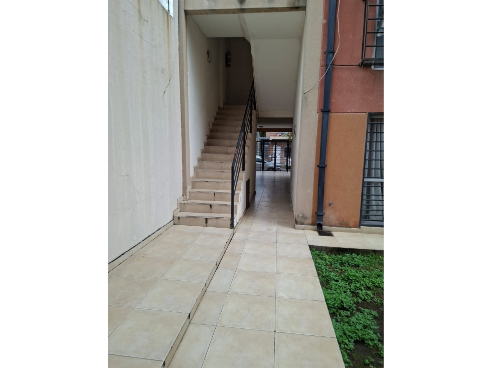 DEPARTAMENTO MONOAMBIENTE EN ALQUILER. MORON — foto 4