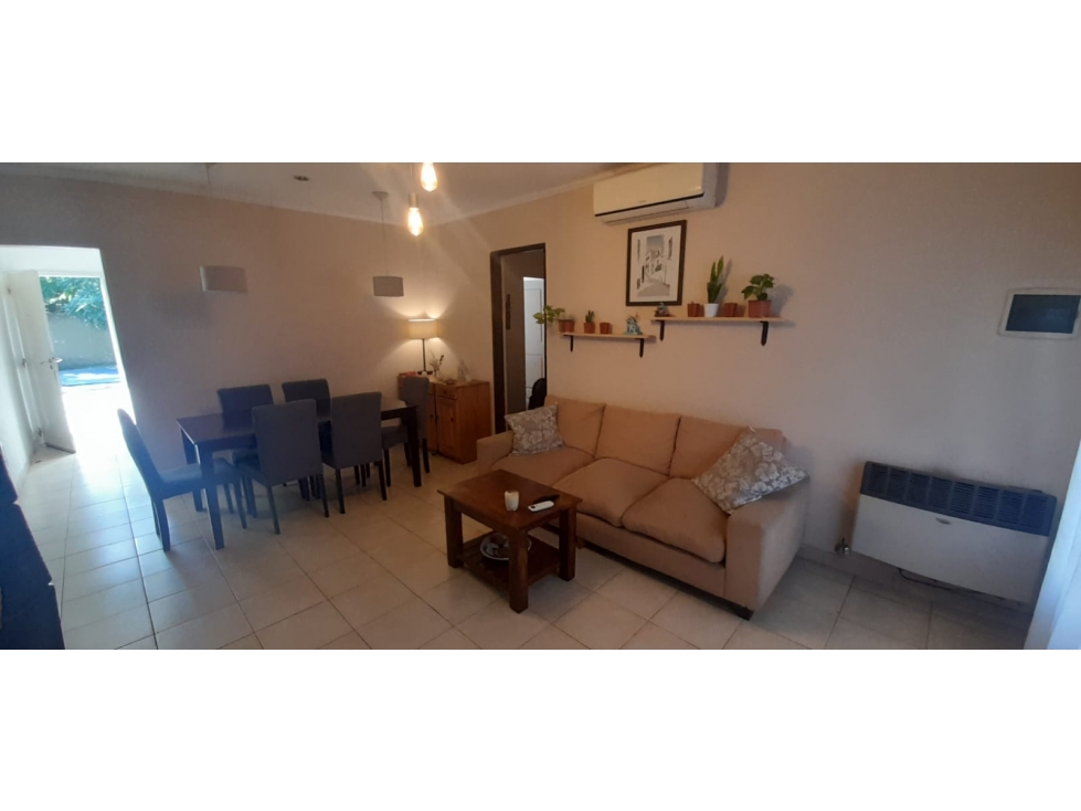 EXCELENTE CHALET A 200 MTS AV. BRANDSEN EN VENTA. PROXIMO A. OESTE - 4