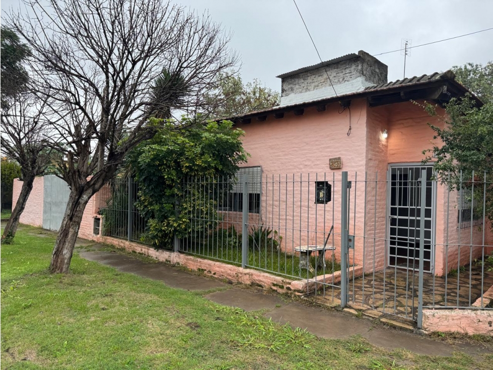 CHALET EN VENTA EN ITUZAINGO NORTE - 2