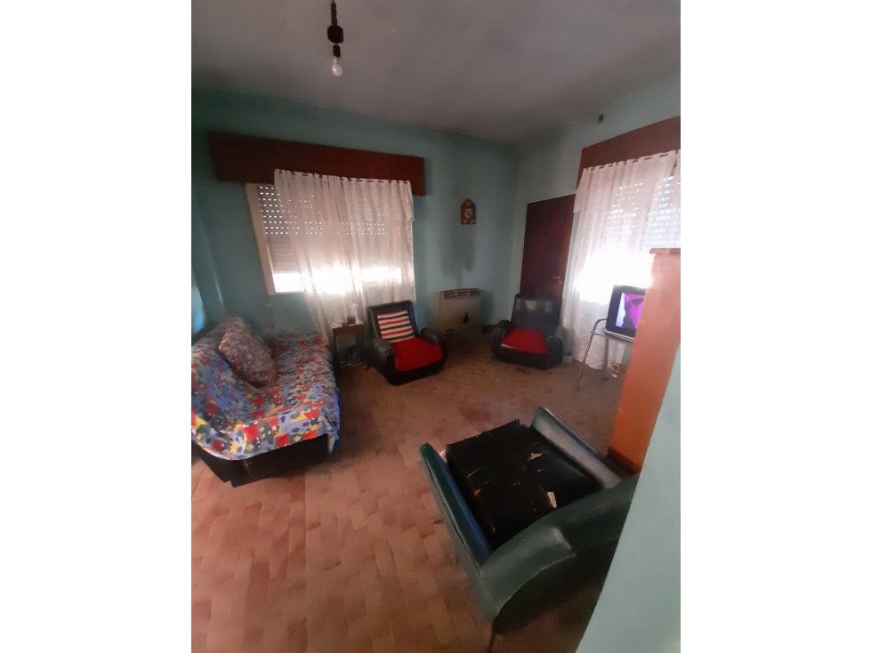 AMPLIO TERRENO INDUSTRIAL DE 487 MTS2 EN VENTA (DOS VIVIENDAS) - 4