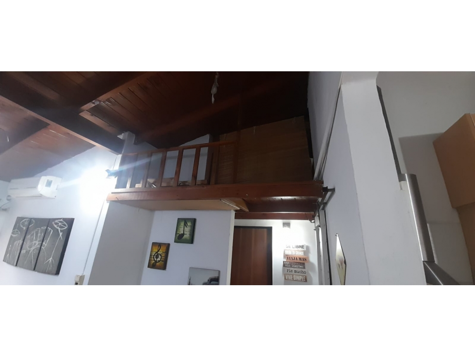 HERMOSA CASA EN PH TOTALMENTE ACTUALIZADA EN VENTA. MORON SUR - 6