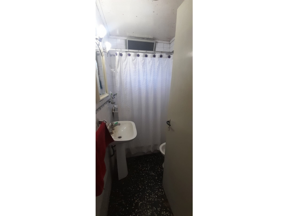 CASA EXCELENTE UBICACION. AMPLIO TERRENO. ITUZAINGO NORTE. en VENTA — foto 6
