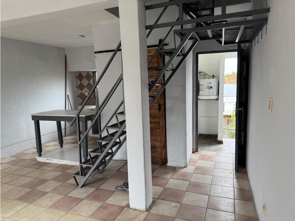 IMPECABLE DEPARTAMENTO EN DUPLEX EN ALQUILER - ITUZAINGO NORTE - 4