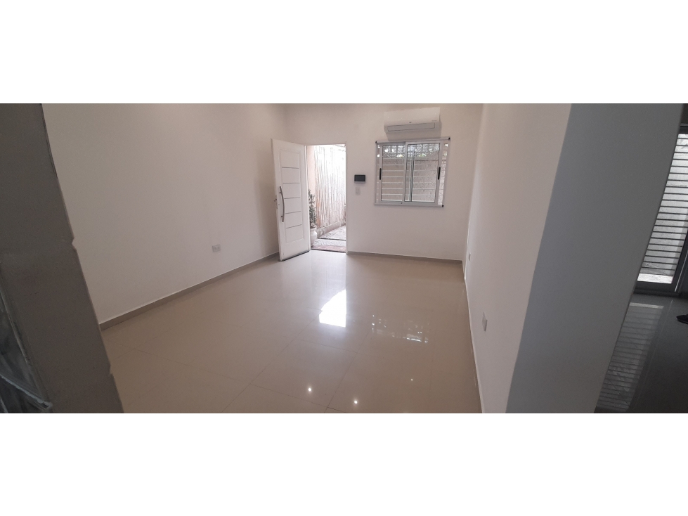 IMPECABLE CASA EN PH MINIMALISTA EN VENTA. ITUZAINGO NORTE - 5