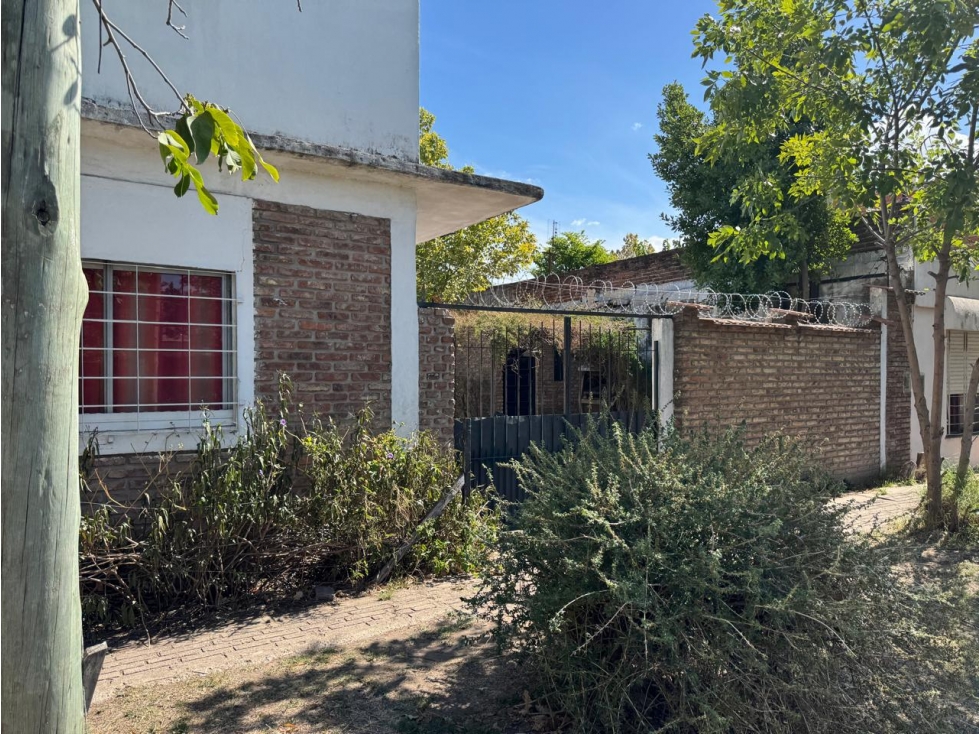 CASA EN VENTA. ITUZAINGO NORTE - 3