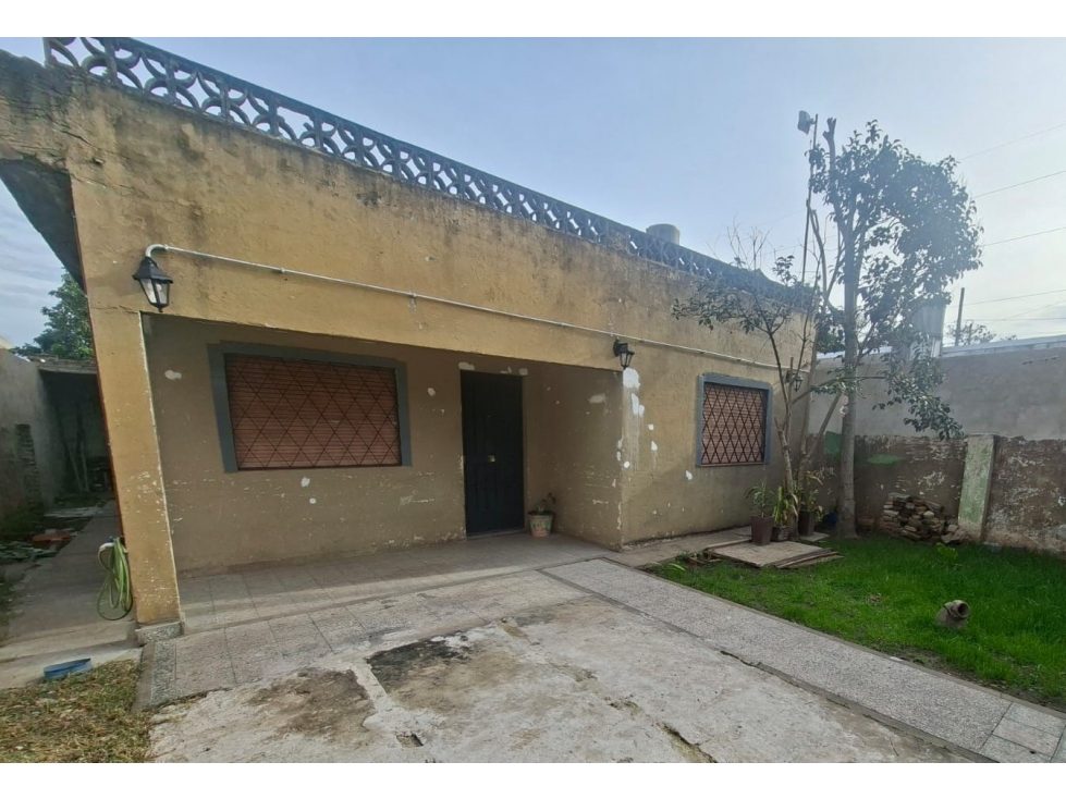 AMPLIA CASA AMERICANA EN VENTA. ITUZAINGO NORTE — foto 3