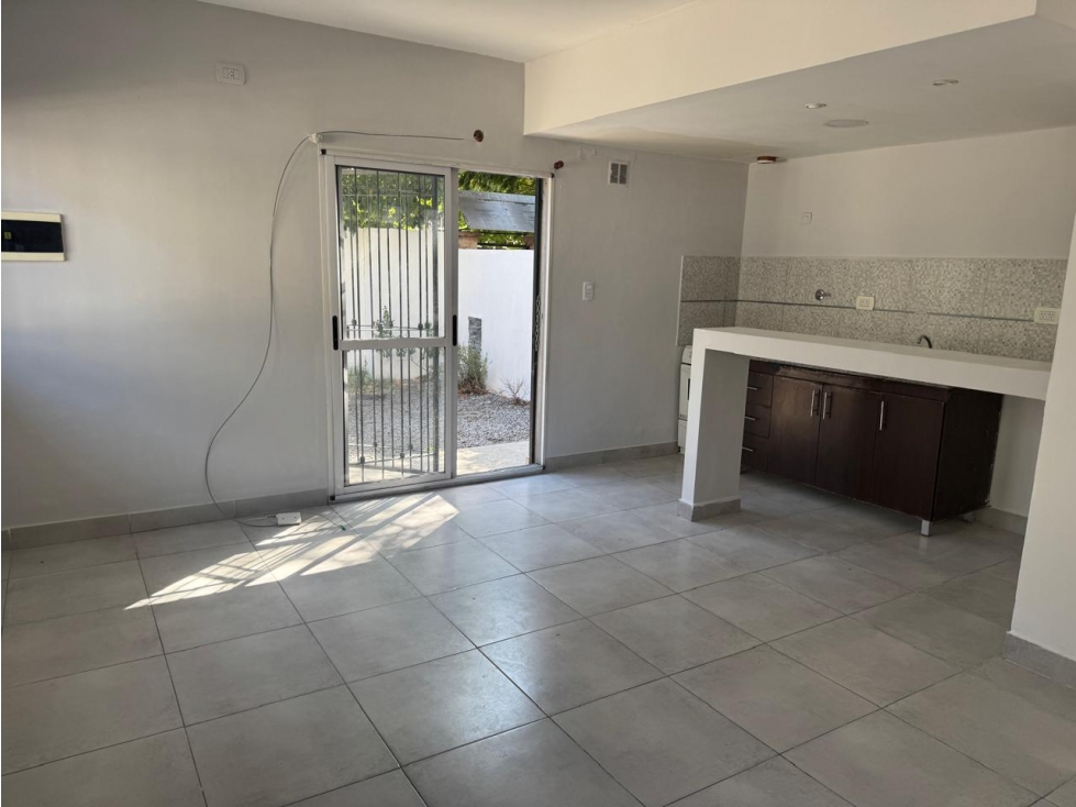 IMPECABLE DUPLEX EN ALQUILER. ITUZAINGO NORTE RETASADO. — foto 5