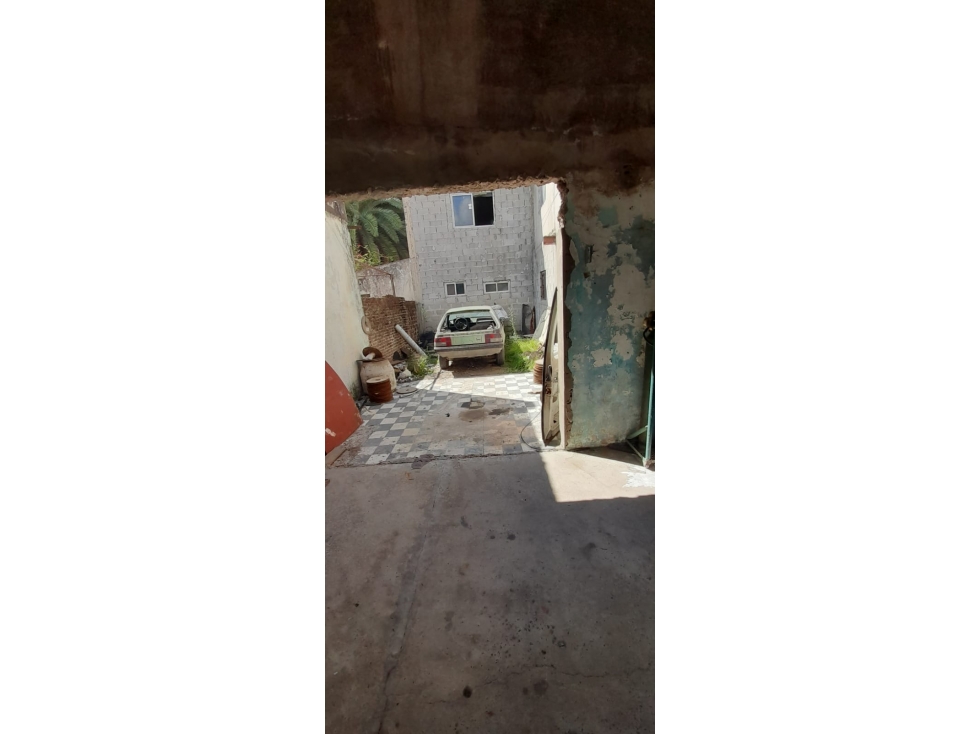 AMPLIO GALPON 420 m2 EN VENTA. ITUZAINGO NORTE. IDEAL DEPOSITO - 5