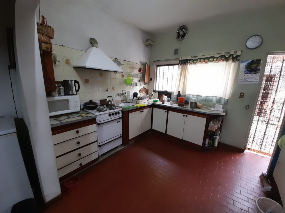 AMPLIO Y EXCELENTE CHALET EN VENTA. VILLA TESEI - 6