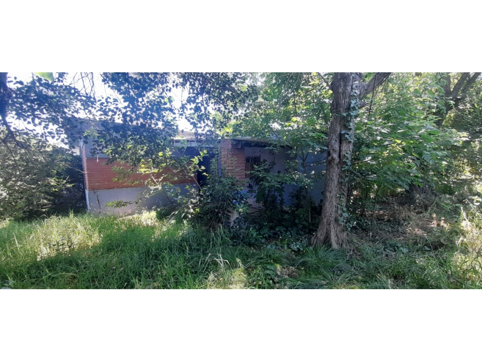 DOS TERRENOS LINDEROS EN VENTA. EXCELENTE UBICACIÓN - 4