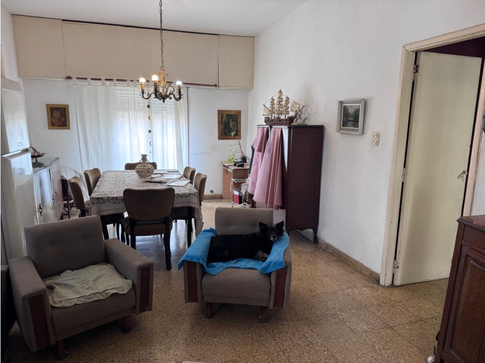3 LOCALES CON VIVIENDA. ZONA COMERCIAL EN VENTA. ITUZAINGO NORTE - 2