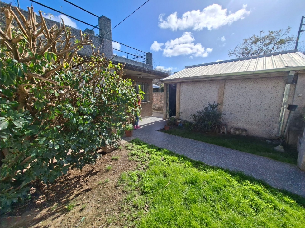 CASA Y DEPARTAMENTO EN VENTA. ITUZAINGO NORTE - 3
