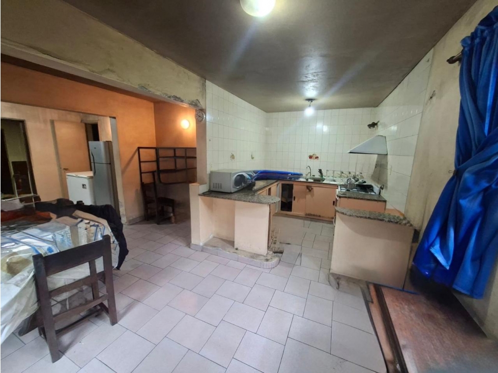CASA AMERICANA EN VENTA - MORON NORTE SOBRE CALLE RAWSON — foto 6