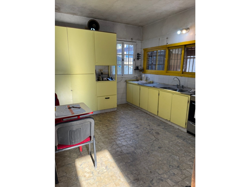 CASA A 100 METROS DE MARTIN FIERRO EN VENTA. SOBRE LOTE 864 MTS2 - 6