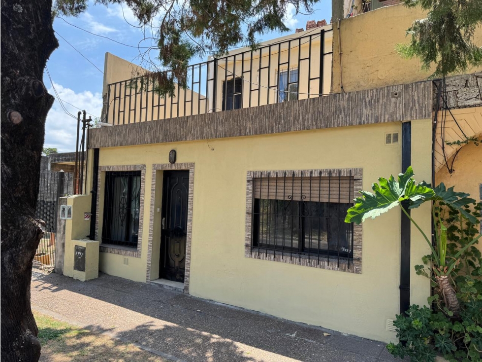 HERMOSA CASA EN VENTA. EXCELENTE UBICACION EN VENTA. Ituzaingó Norte - 1