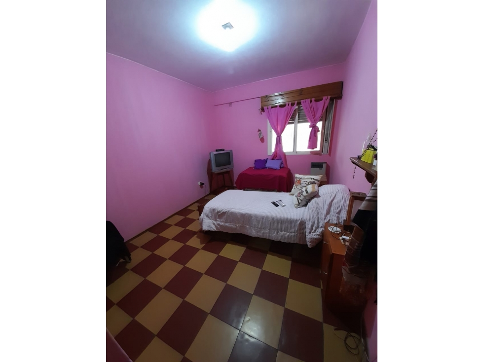 CASA AMERICANA Y DEPARTAMENTO EN VENTA. ITUZAINGO NORTE - 6