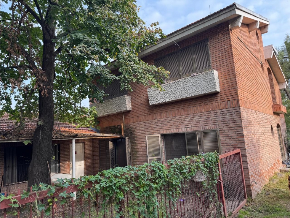 CASA A 100 METROS DE MARTIN FIERRO EN VENTA. SOBRE LOTE 864 MTS2 - 3