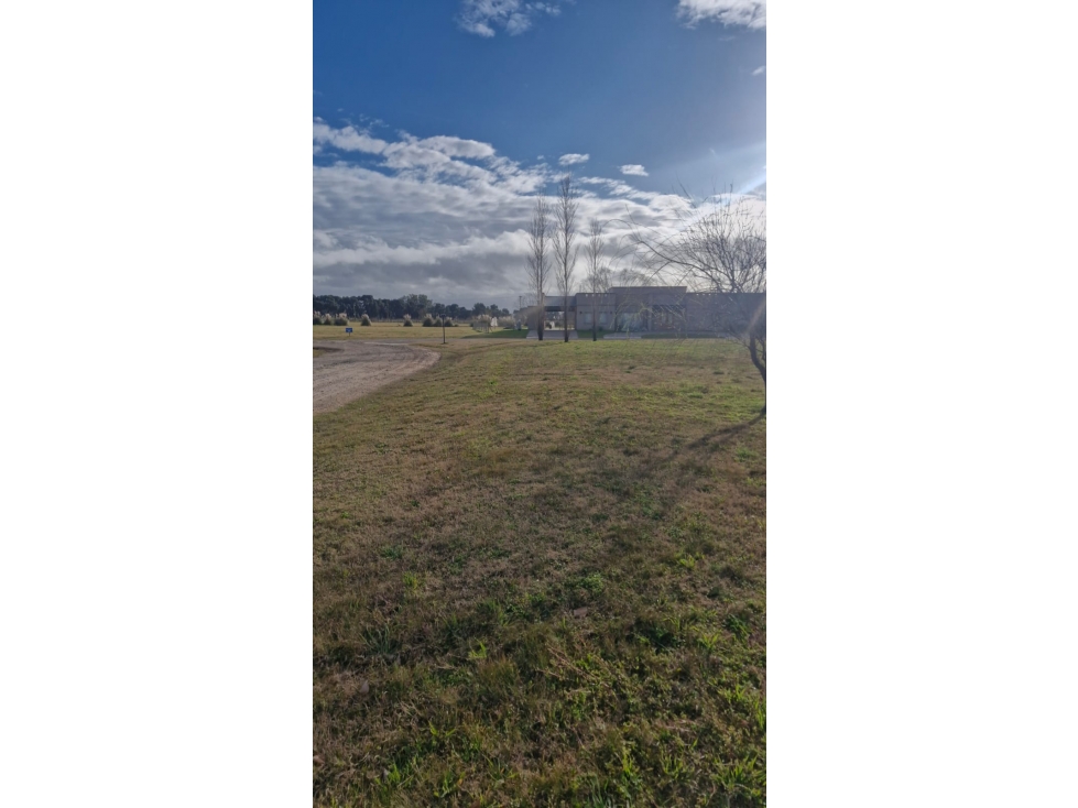 LOTE EN CLUB DE CAMPO LUJAN — foto 3