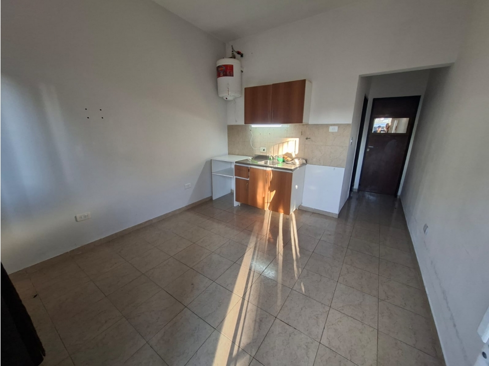 Departamento en Alquiler en Ituzaingó Norte. A mts. Av. J M Paz - 2