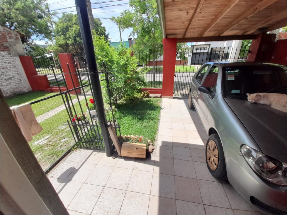 DOS VIVIENDAS. EXCELENTE UBICACION. PROXIMAS ACCESO OESTE - 1