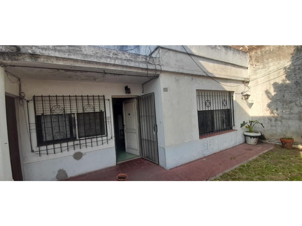 CASA Y DEPTO ITUZAINGO NORTE EN VENTA. EXCELENTE UBICACION - 3
